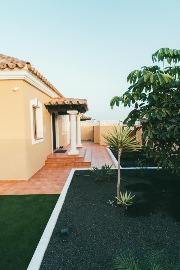 Moderne Villa Met Verwarmd Zwembad In Corralejo Buitenkant foto