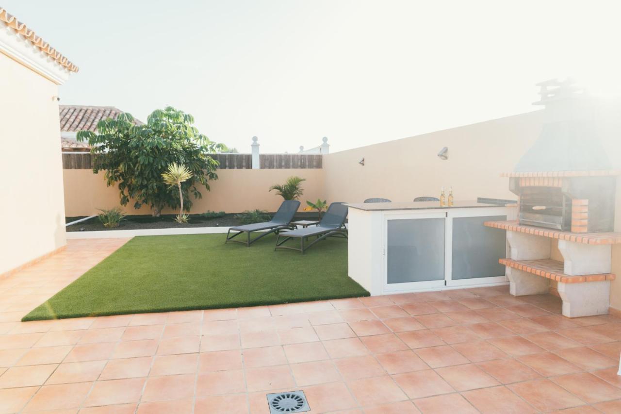 Moderne Villa Met Verwarmd Zwembad In Corralejo Buitenkant foto